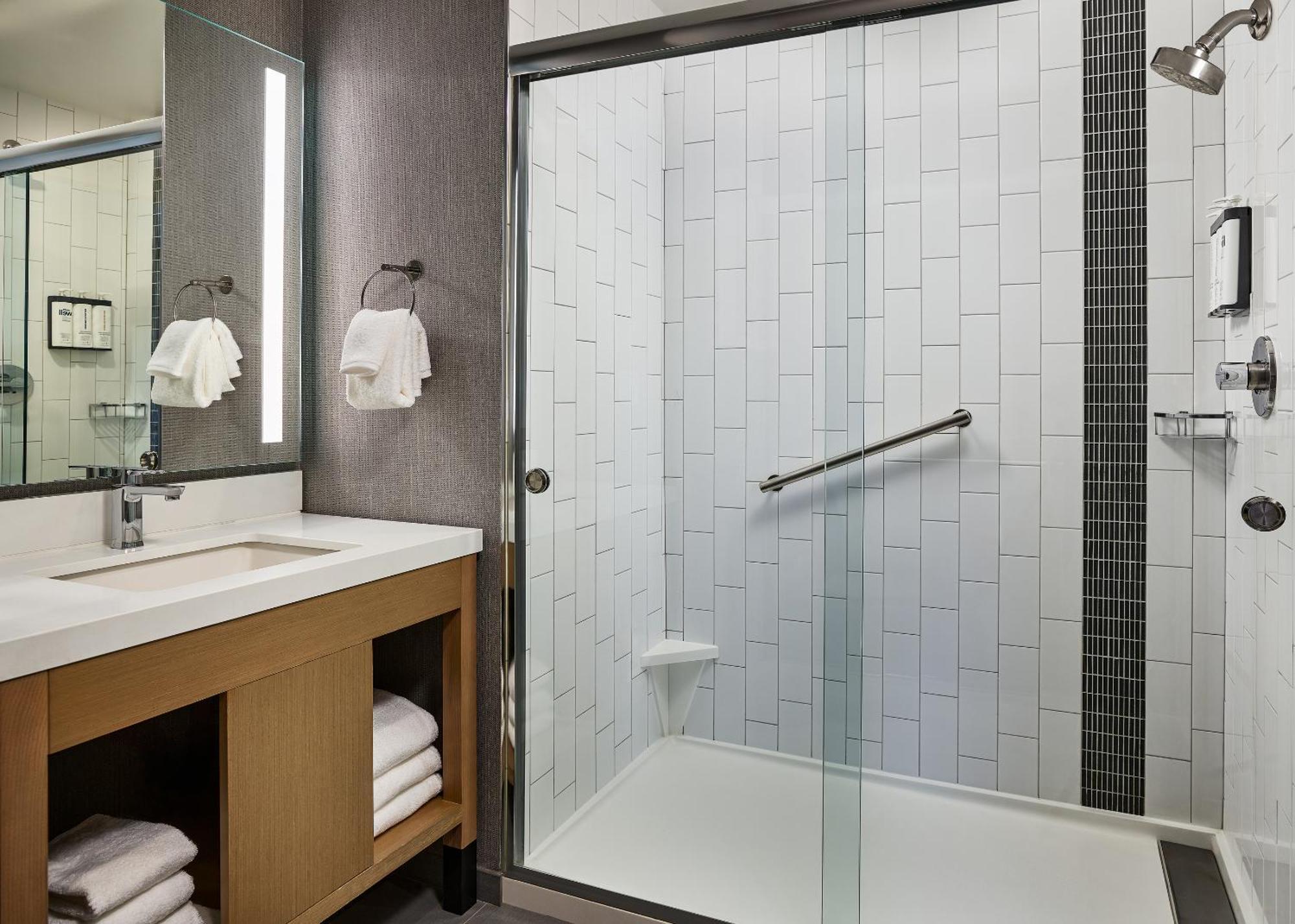 Hyatt Place Pena Station/Denver Airport Esterno foto