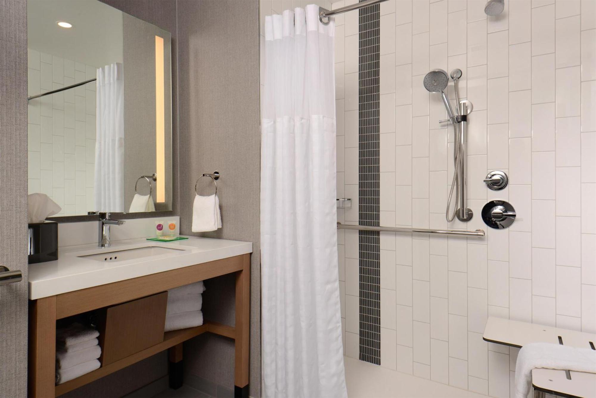 Hyatt Place Pena Station/Denver Airport Esterno foto